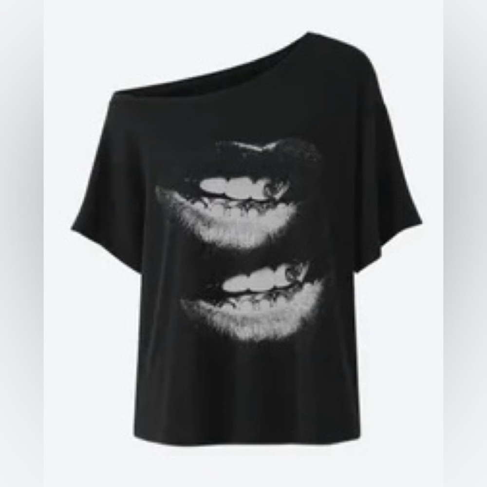 NWT- Beyoncé BIC OFF THE SHOULDER TOP Size L